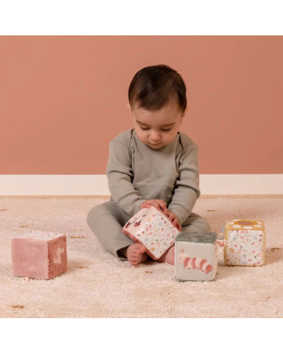 LITTLE DUTCH. Σετ παιχνιδιού με υφασμάτινους κύβους Flowers & Butterflies.