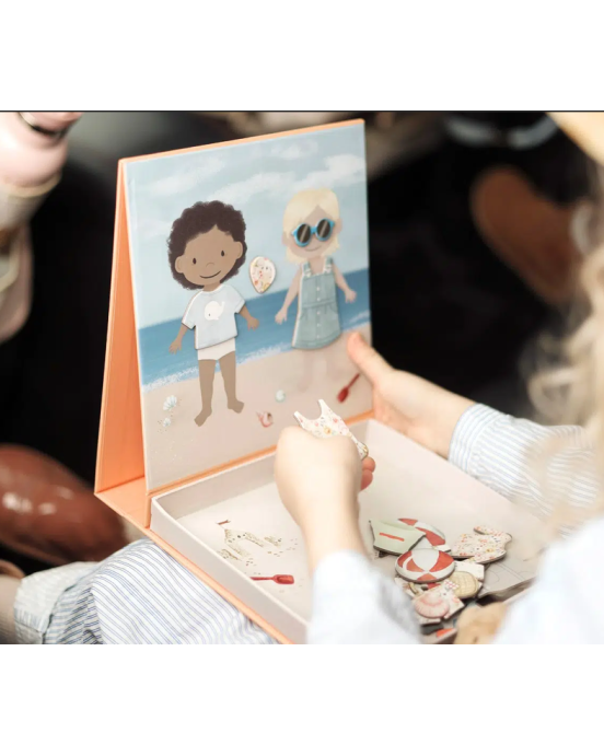  Filibabba Magnetic Game – Dress Up – A Day At The Beach 108.00417