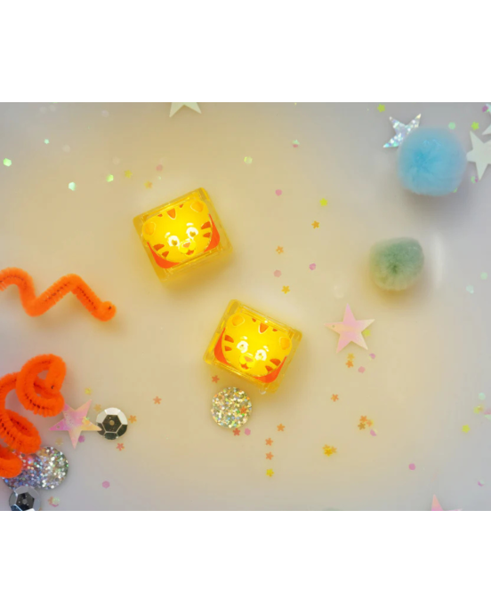 Glo Pals 4 Pack Light Up Cubes – Daniel Tiger