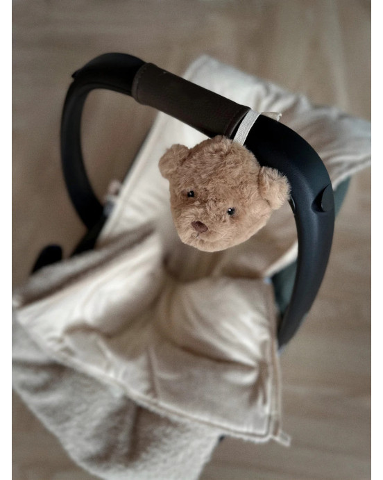 FLOW. Υφασμάτινο αρκουδάκι Lou με λευκούς ήχους για καρότσι (καφέ)