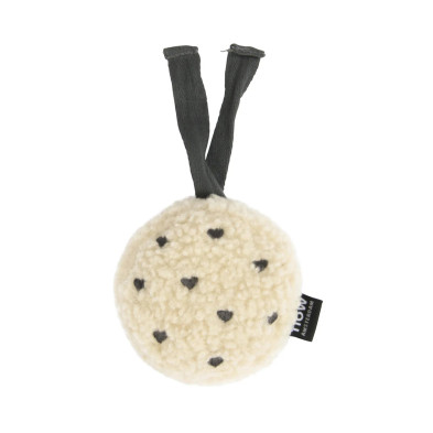 FLOW. Υφασμάτινο παιχνίδι Billy με λευκούς ήχους για καρότσι (καρδούλες)