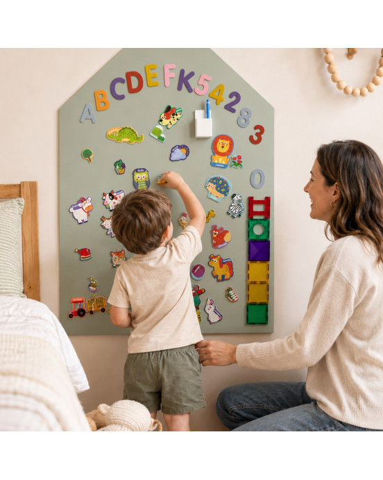 FAMILY NATION. MagneKids™ Μαγνητικός Πίνακας Τοίχου - Σπιτάκι - Απαλό πράσινο