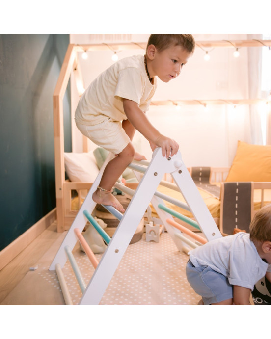 FAMILY NATION. Τρίγωνο αναρρίχησης Montessori Pikler - Rainbow