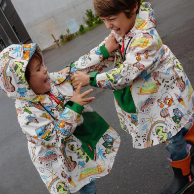 HELLO HOSSY. Αδιάβροχο πόντσο San Francisco - 7-9 ετών