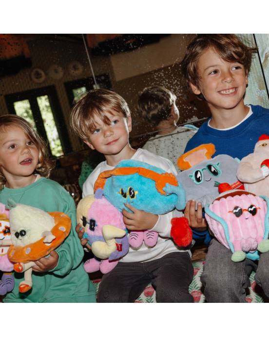 HELLO HOSSY. Λούτρινο κουκλάκι Cherry Cake