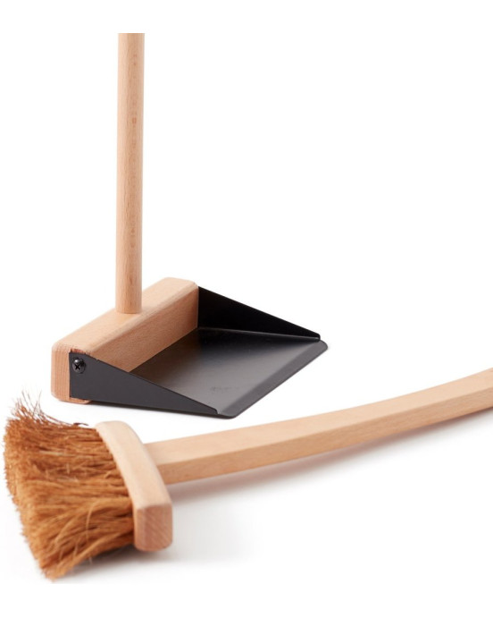 KIDS CONCEPT. Ξύλινη σκούπα με φαράσι (φυσικό)