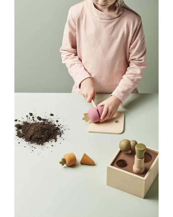 KIDS CONCEPT. Ξύλινο παιχνίδι αντιστοίχισης με σχήματα-λαχανικά