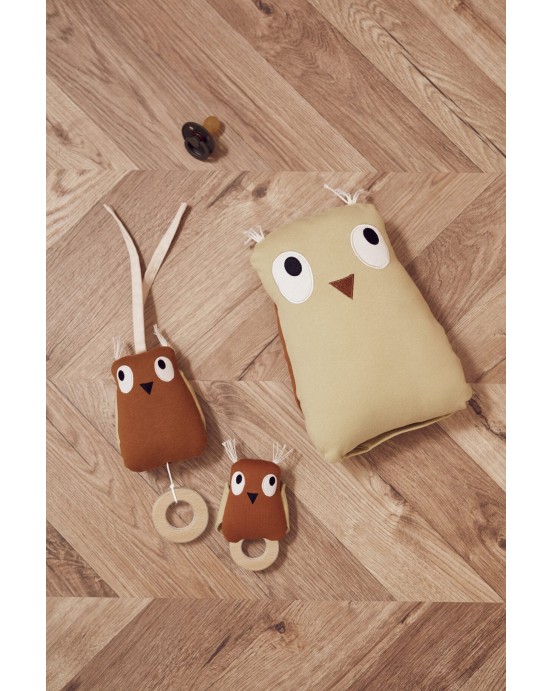 KIDS CONCEPT. Υφασμάτινη κουκουβάγια-κουδουνίστρα Edvin (χρώμα της σκουριάς)