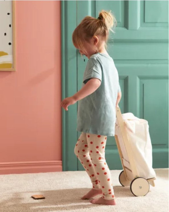 KIDS CONCEPT. Ξύλινo συρόμενο καρότσι για ψώνια KID'S HUB