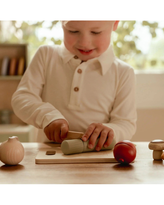 LITTLE DUTCH. Ξύλινος δίσκος κοπής με λαχανικά FSC