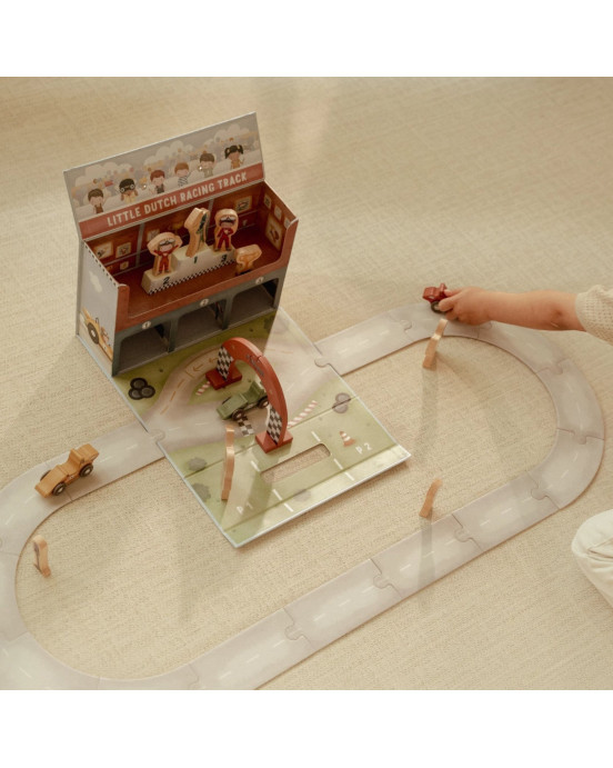 LITTLE DUTCH. Βαλιτσάκι παιχνιδιού με πίστα αγώνων FSC