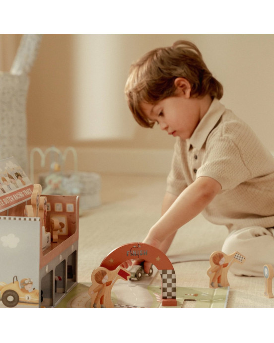 LITTLE DUTCH. Βαλιτσάκι παιχνιδιού με πίστα αγώνων FSC