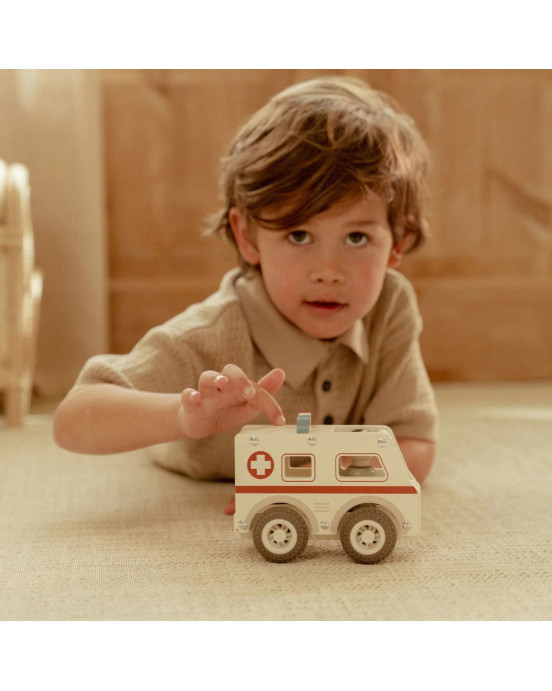 LITTLE DUTCH. Ξύλινο ασθενοφόρο FSC