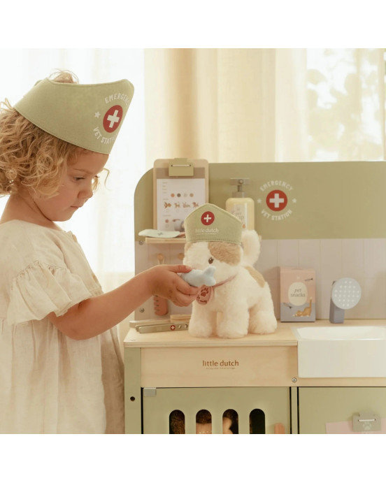 LITTLE DUTCH. Ξύλινο κτηνιατρείο FSC