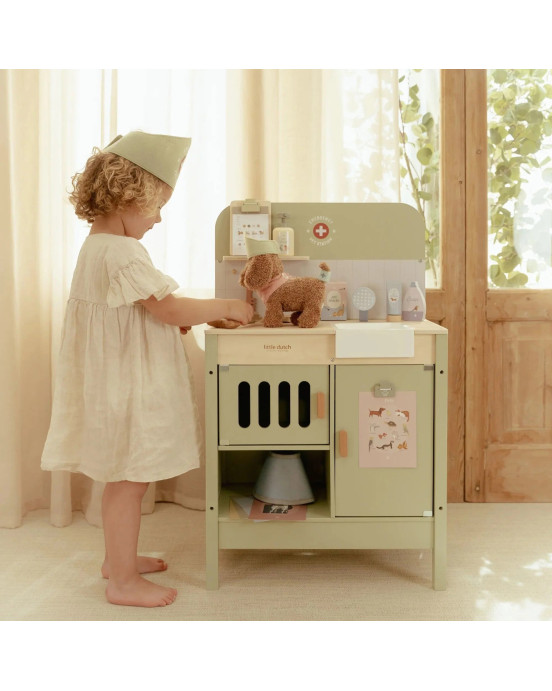 LITTLE DUTCH. Ξύλινο κτηνιατρείο FSC