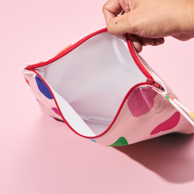 MOOUI. Τσάντα για άπλυτα - Whimsical Hearts