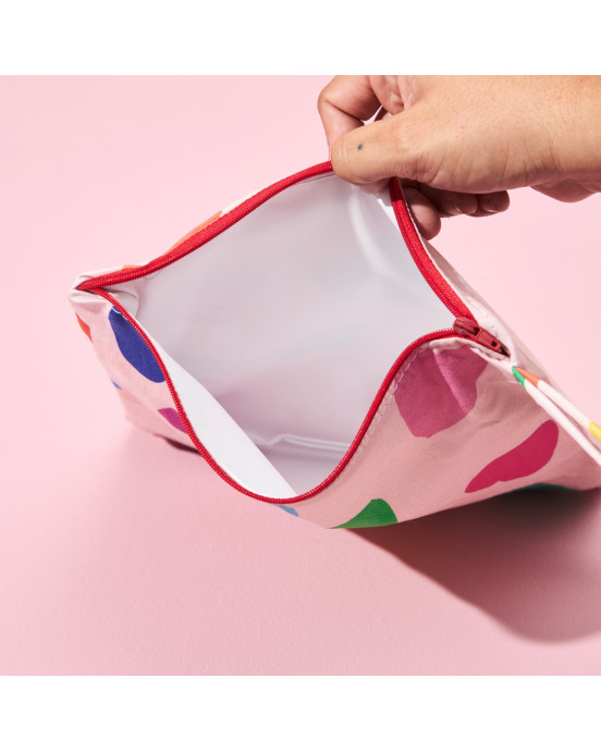 MOOUI. Τσάντα για άπλυτα - Whimsical Hearts