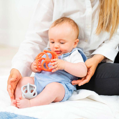 SILICON. Μπάλα σιλικόνης μασητικό (2 κομμάτια) – 10εκ. (γκρι-πορτοκαλί)